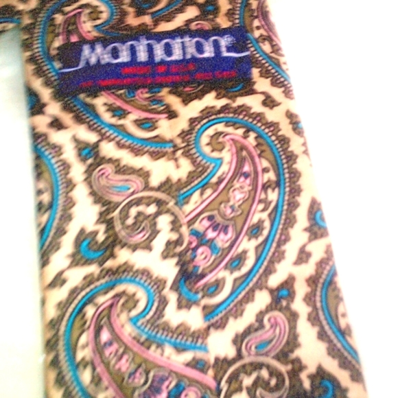 Vintage Manhattan Imported Silk Tie Paisley Print Aqua tan Olive Pink Beige - Picture 2 of 3